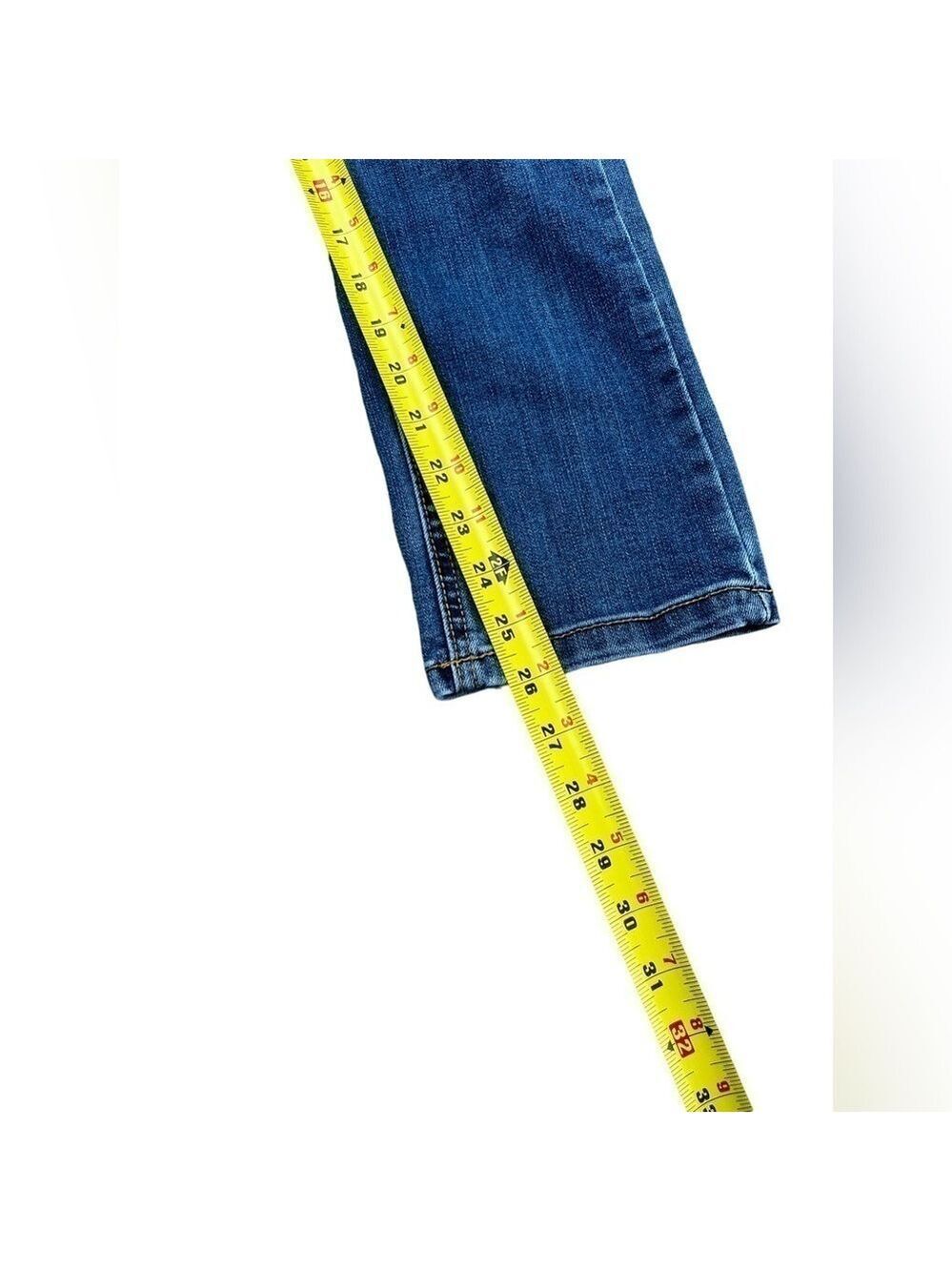 Levi’s 511 Performance Slim - Picture 9 of 12
